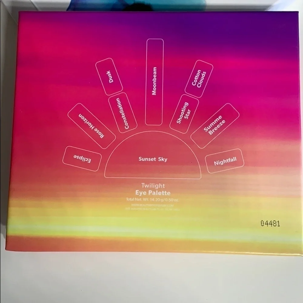 Brand New Beauty by Popsugar Twilight Eye Shadow Palette sunrise neutral